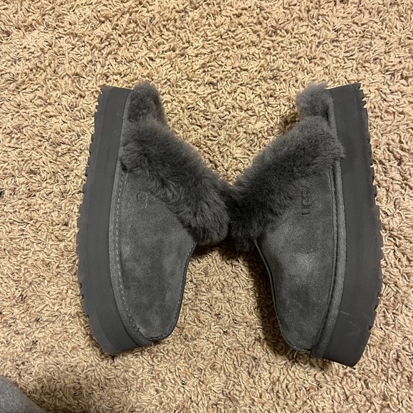 UGG Disquette Slippers - Picture 6 of 6